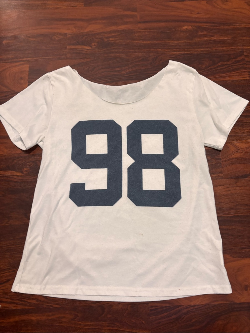 Trendy White Graphic Tee with Navy '98'